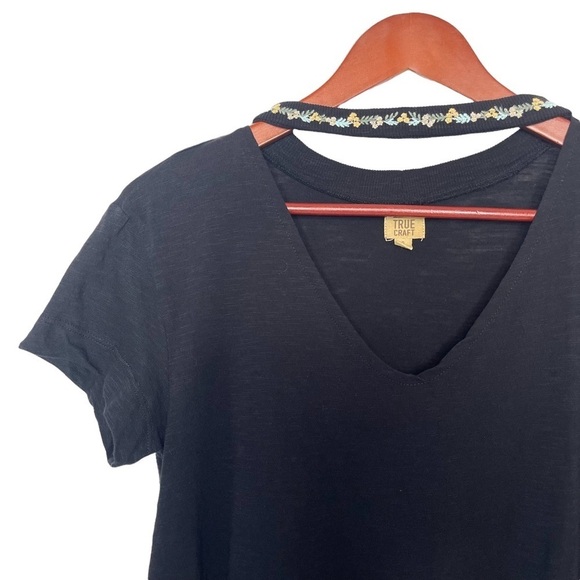 True Craft Black Top - Picture 4 of 4